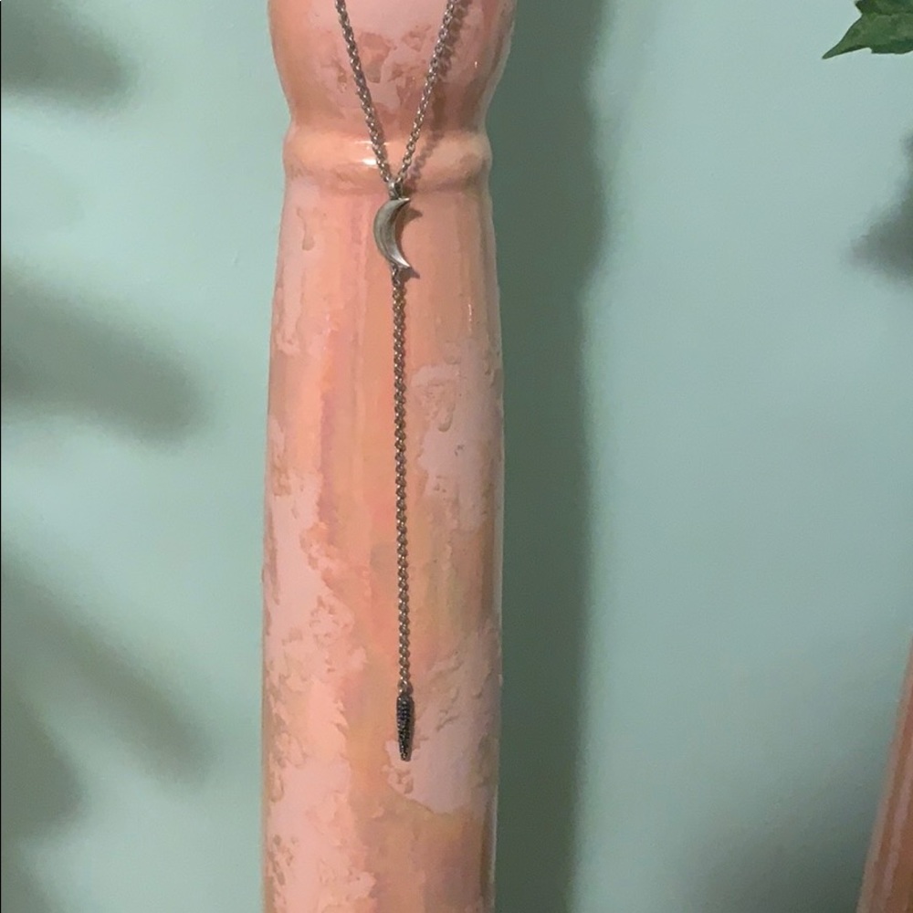 Long necklace